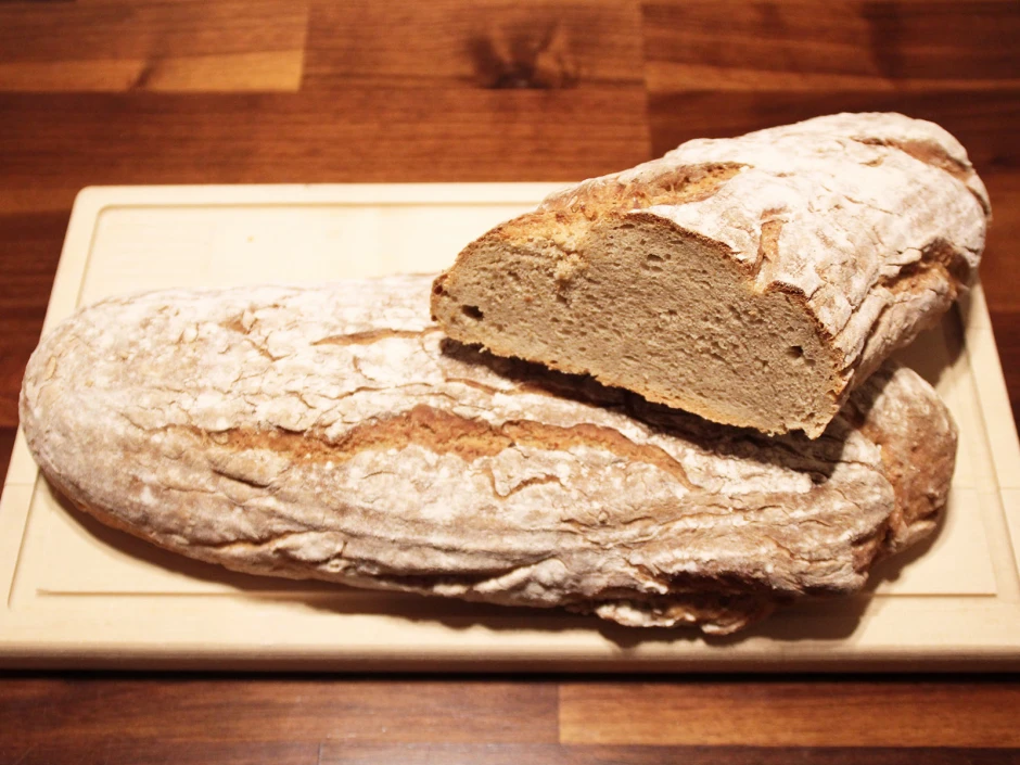 Schwarzbrot mit Buttermilch
