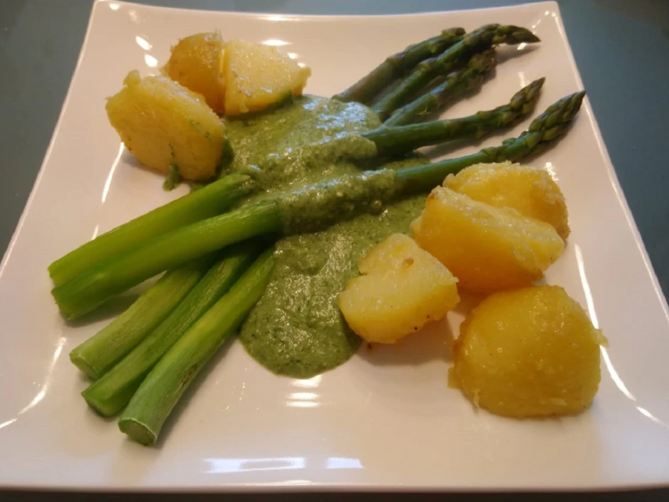 Sauce aus Radieschengr&uuml;n
