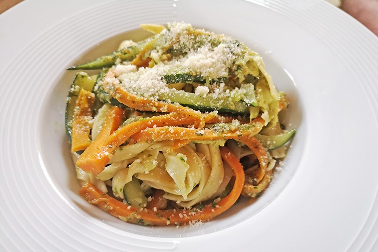 Pesto Linguine mit Gemüse