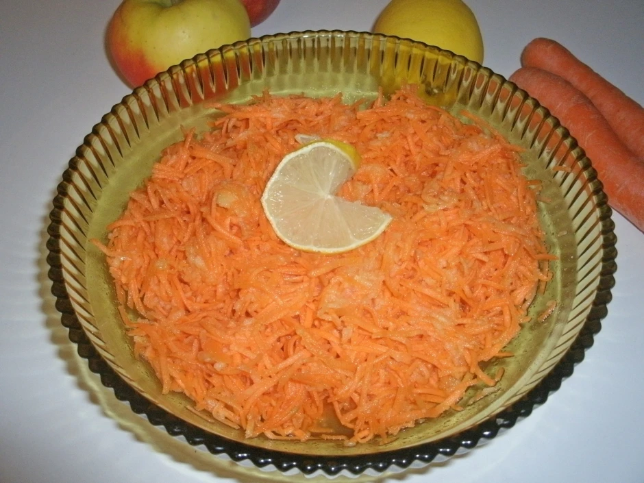 Karottensalat mit Apfel