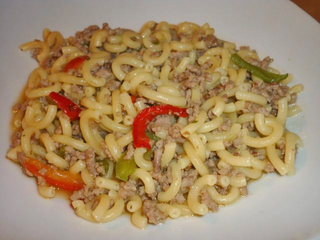 Nudelpfanne mit Faschiertem
