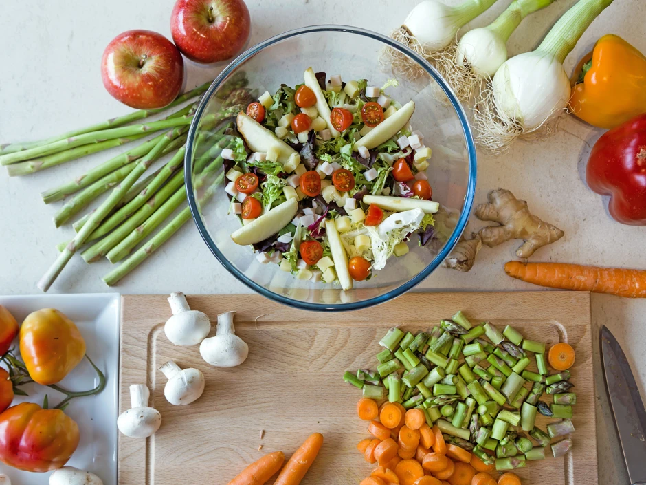 Roher Spargelsalat