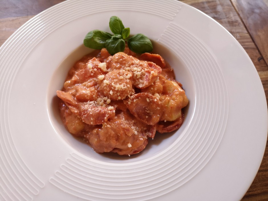 Gnocchi mit Chorizo und Zwiebel