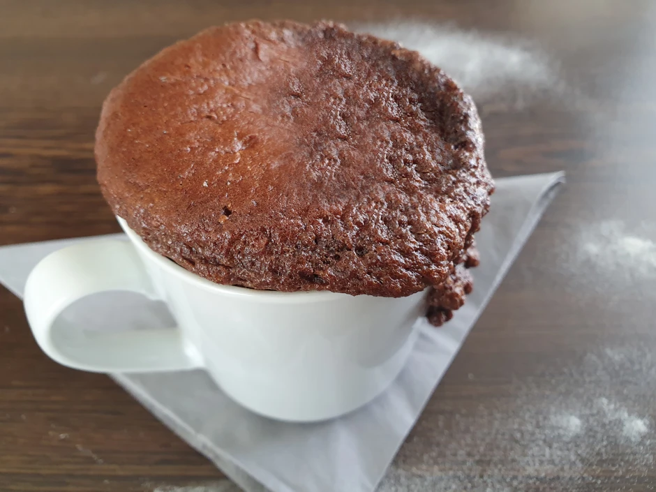 Tassenkuchen aus dem Backofen