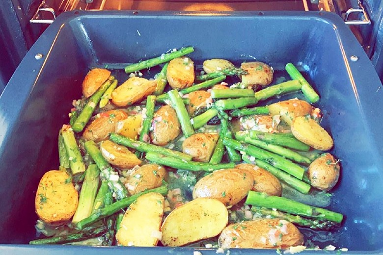 Kartoffel-Spargelpfanne mit Vinaigrette