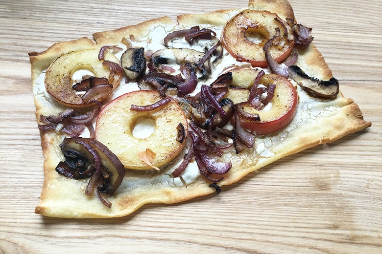 Apfel-Flammkuchen