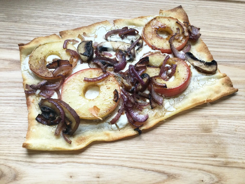 Apfel-Flammkuchen