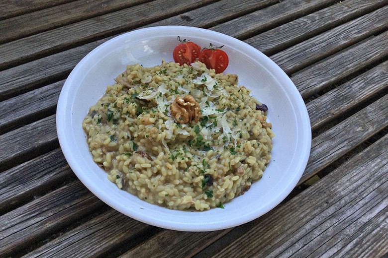 Steinpilzrisotto mit Walnüssen