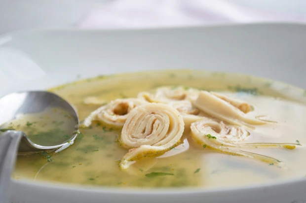 Pfannkuchensuppe