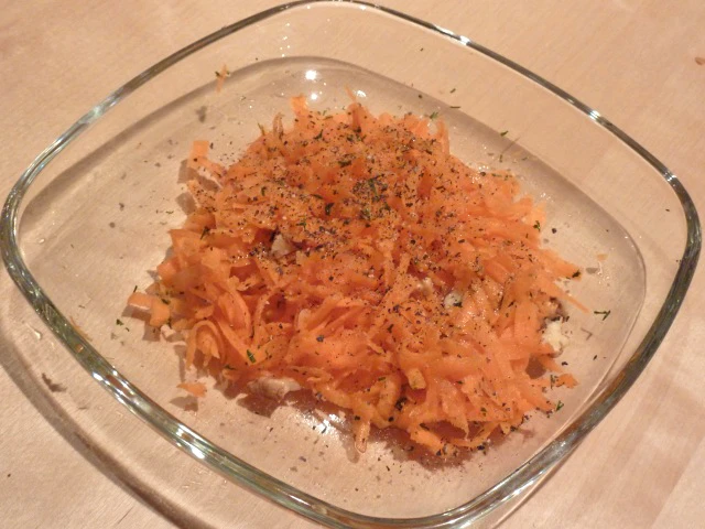 Karotten-Nuss-Salat